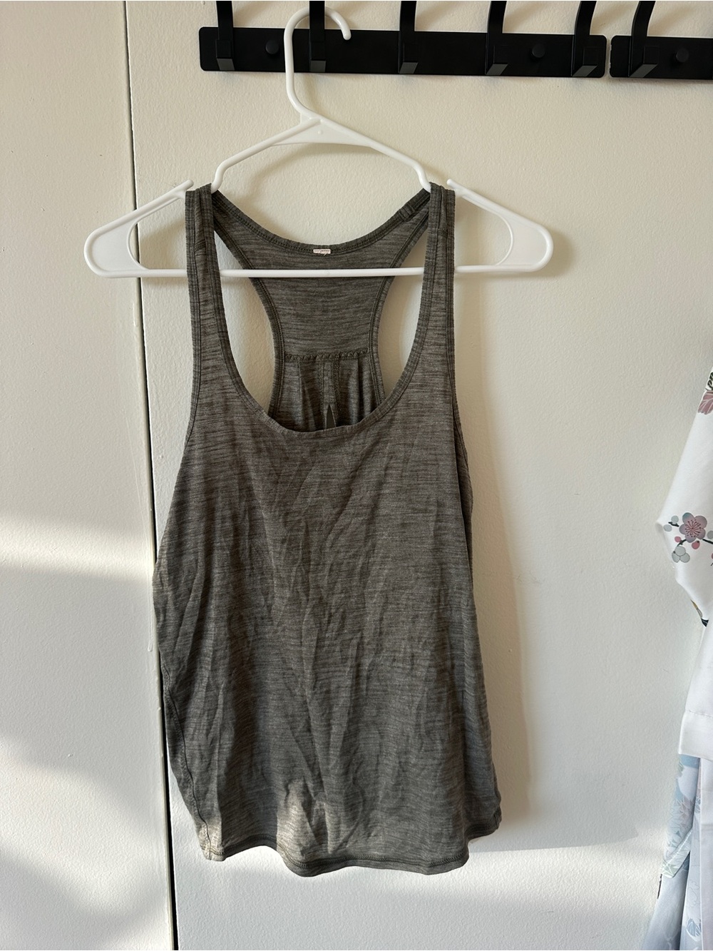 Lululemon Women’s Racerback Tank Top -Heather green